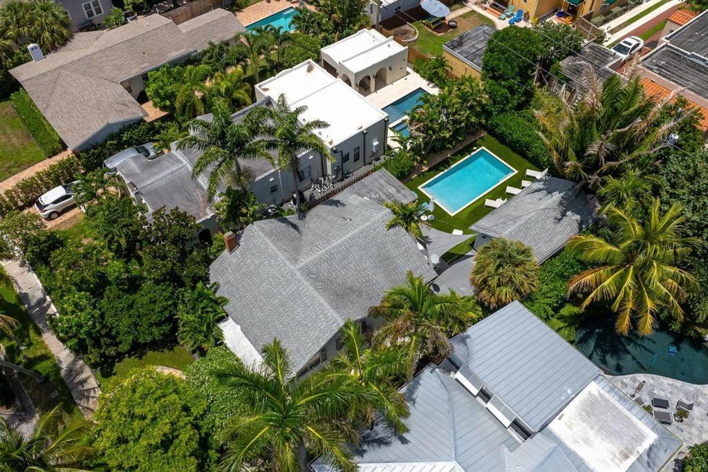 Villa Modern Designer Gem Flamingo Park With Private Pool &