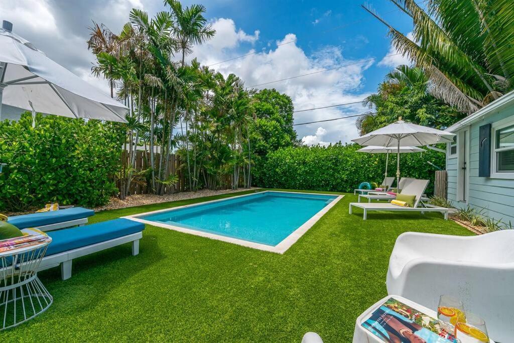 Villa Modern Designer Gem Flamingo Park With Private Pool &