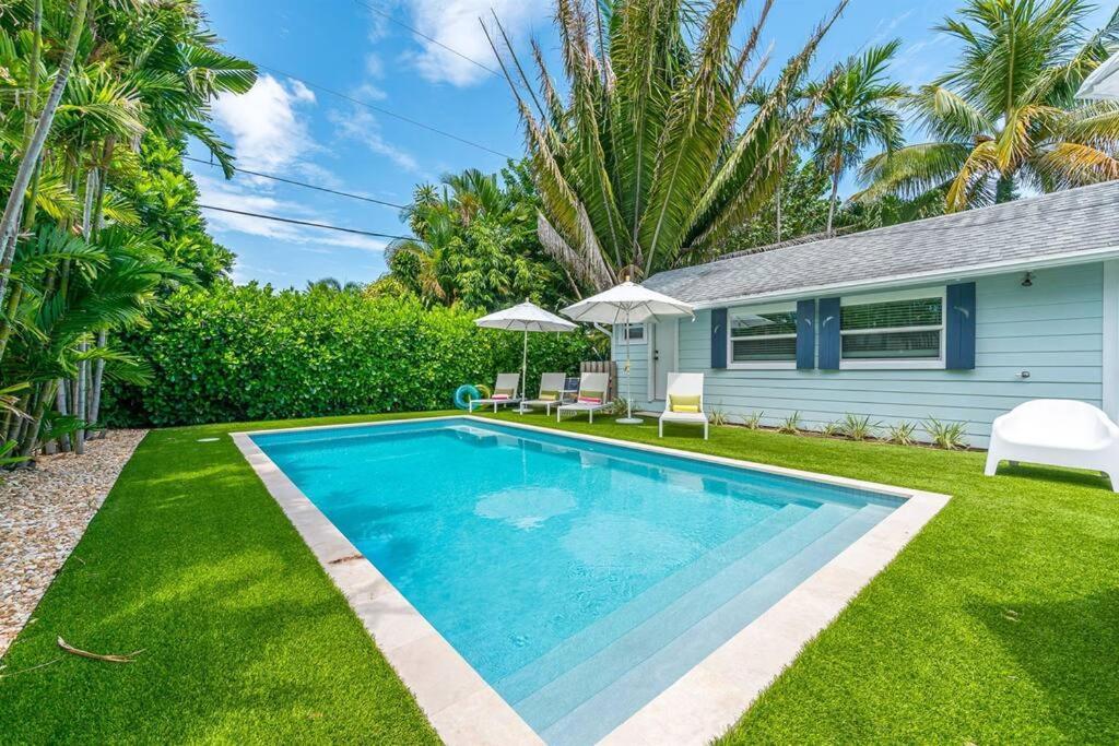 Villa Modern Designer Gem Flamingo Park With Private Pool &