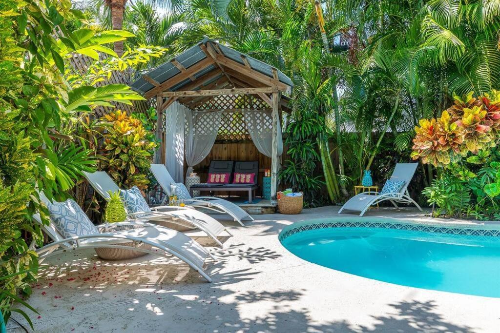 Historic El Cid With Guest & Tropical Pool Villa