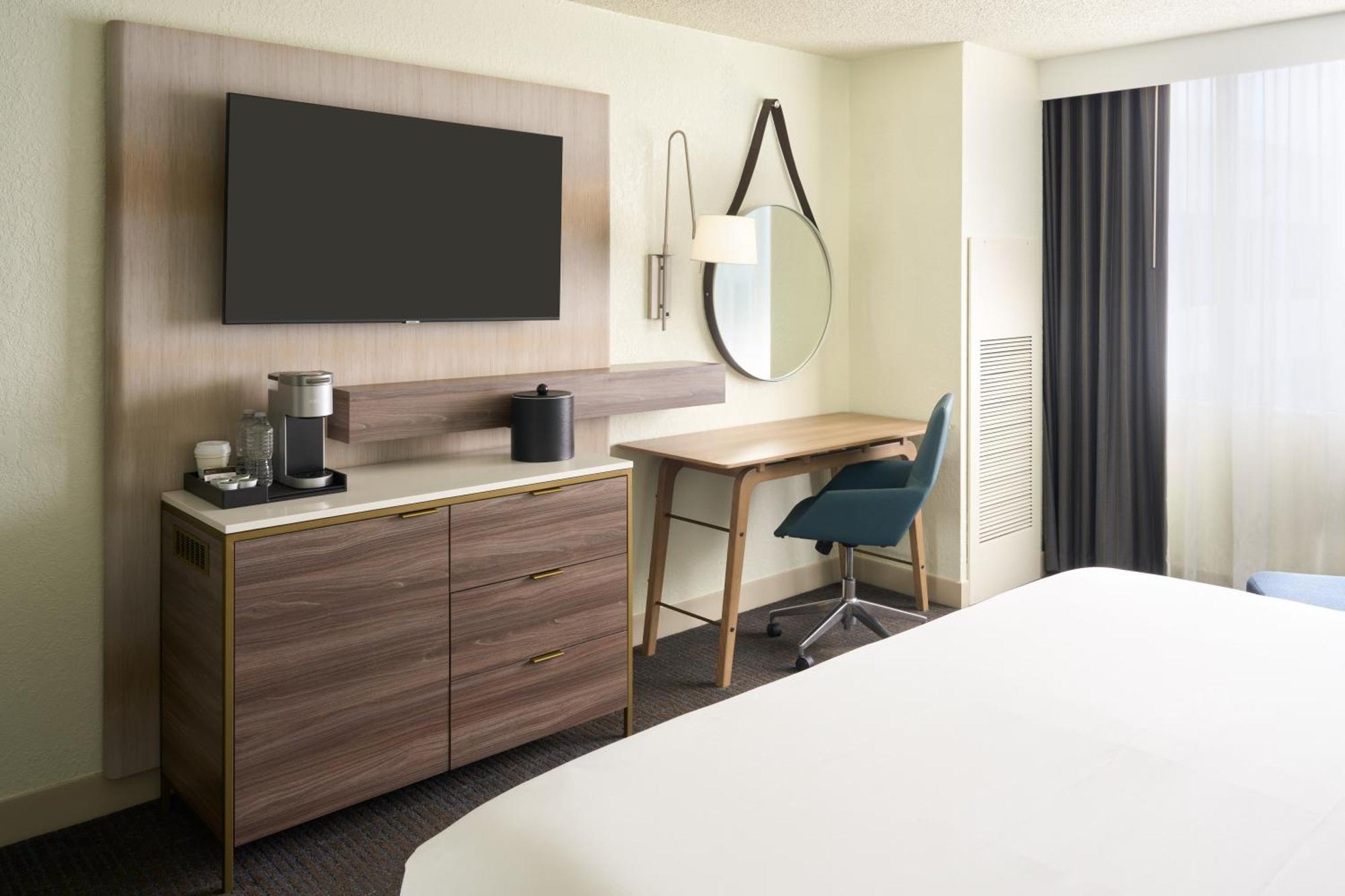 Delta By Marriott West Palm Hotel