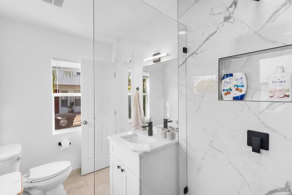 Sleek And Cozy L Freshly Renovated Apartamento