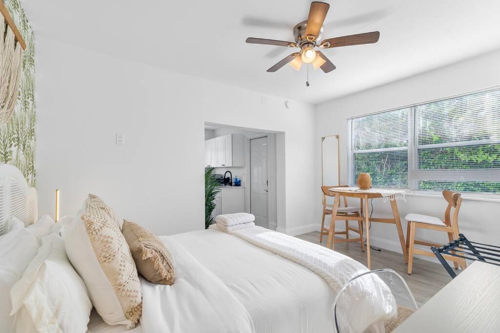 Sleek And Cozy L Freshly Renovated West Palm Beach