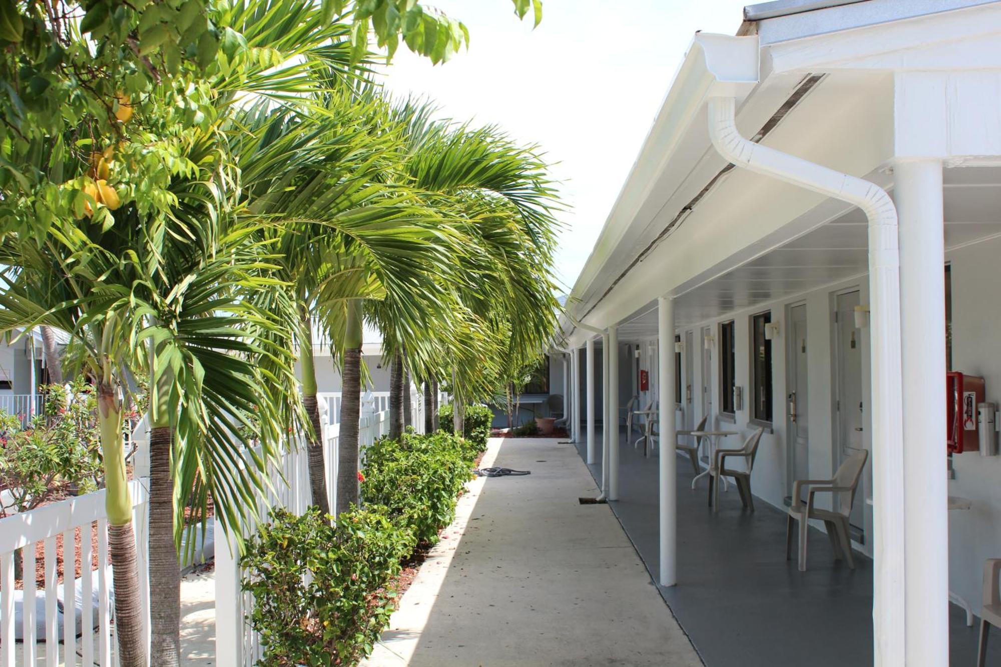 Economy * West Palm Beach