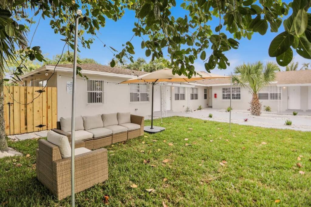 Downtown West Palm Beach, 2 Bedroom Vacation * West Palm Beach
