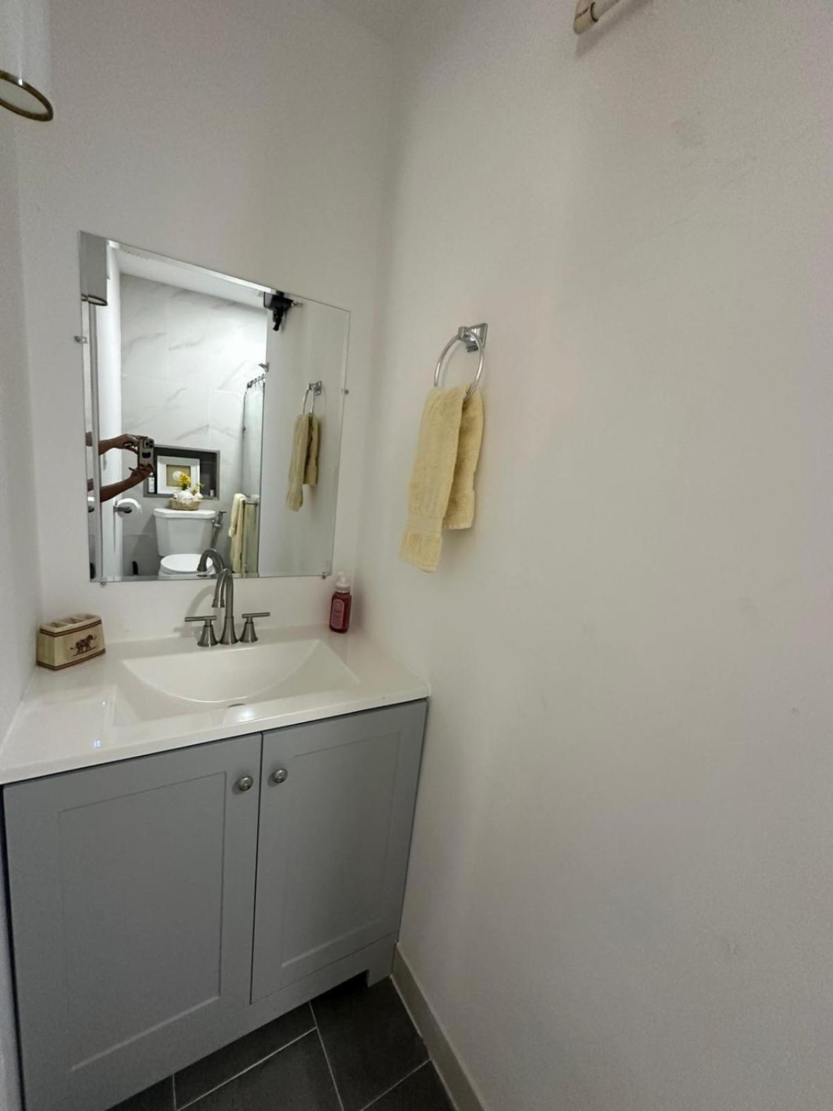 Olive Unit 2 By Pmi Apartment