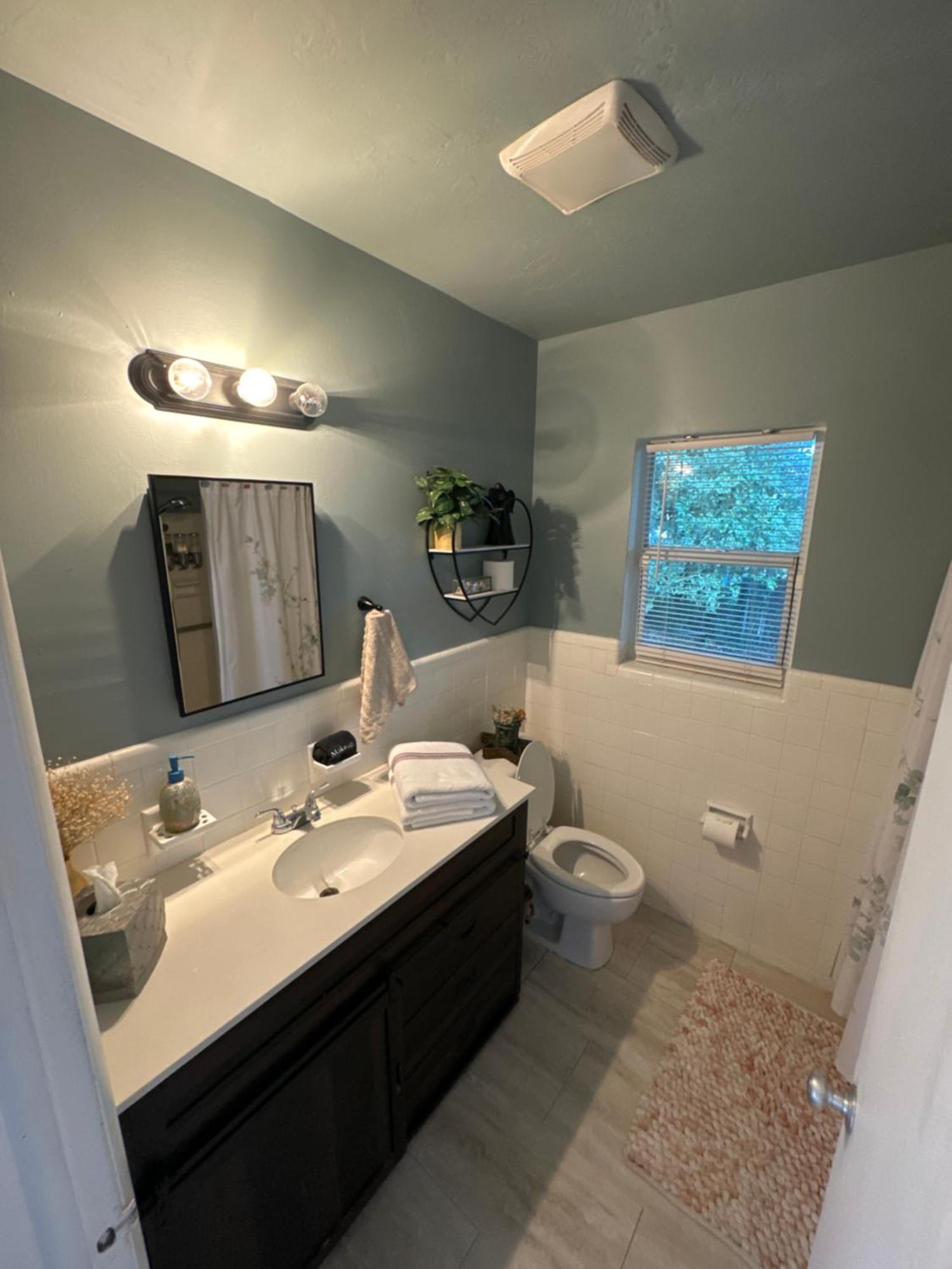 Pura Vida Private Access, & Bathroom * West Palm Beach