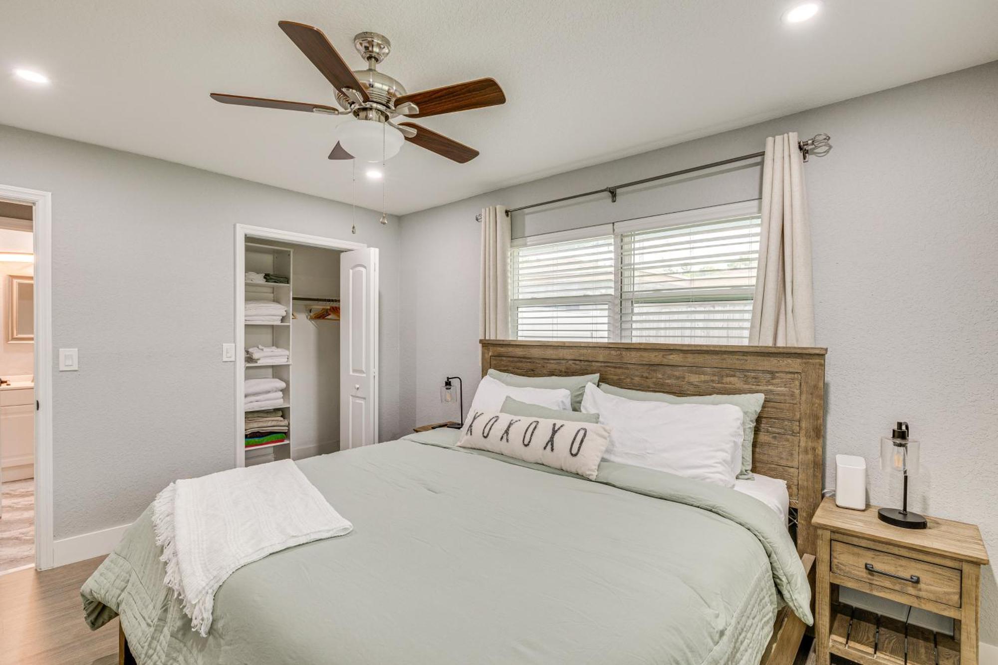Pet-friendly Gem With Pool And Yard In West Palm Holiday home West Palm Beach