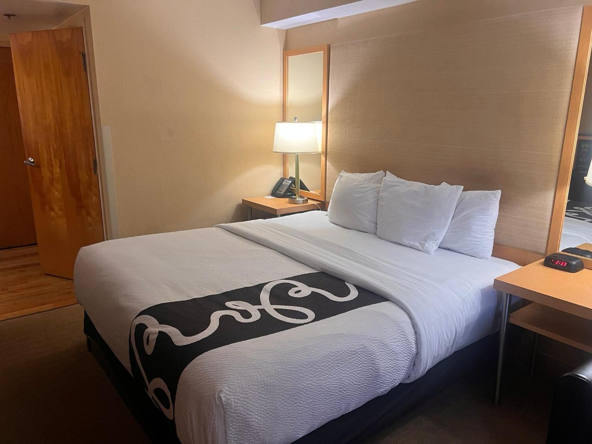 La Quinta By Wyndham West Palm Airport Hotel