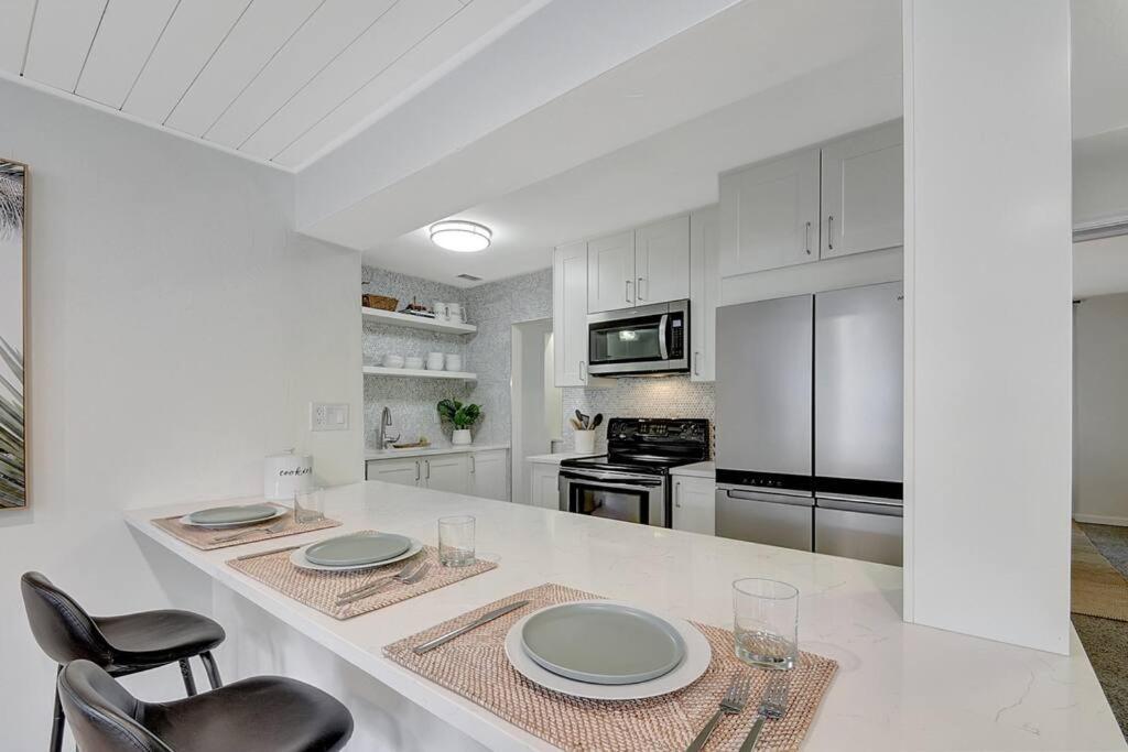 Holiday home New Paradise Palm 4 Bed 2 Bath With Heated Pool West Palm Beach