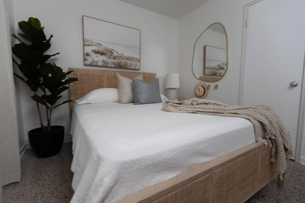 New Paradise Palm 4 Bed 2 Bath With Heated Pool Holiday home