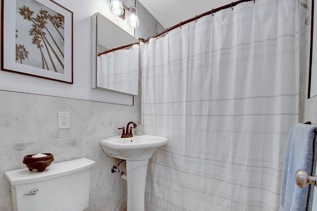New Paradise Palm 4 Bed 2 Bath With Heated Pool * West Palm Beach