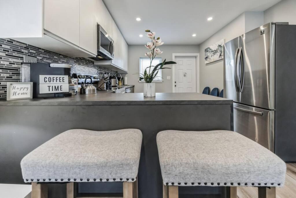 Holiday home Cozy 3br In Heart Of Wpb - Family Friendly *