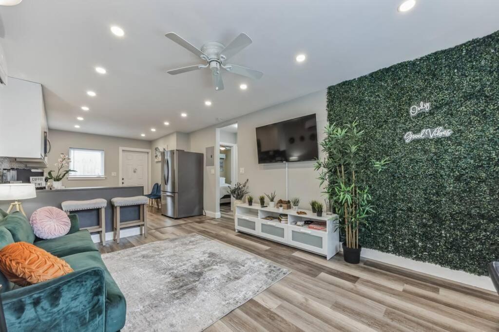 Cozy 3br In Heart Of Wpb - Family Friendly Holiday home West Palm Beach