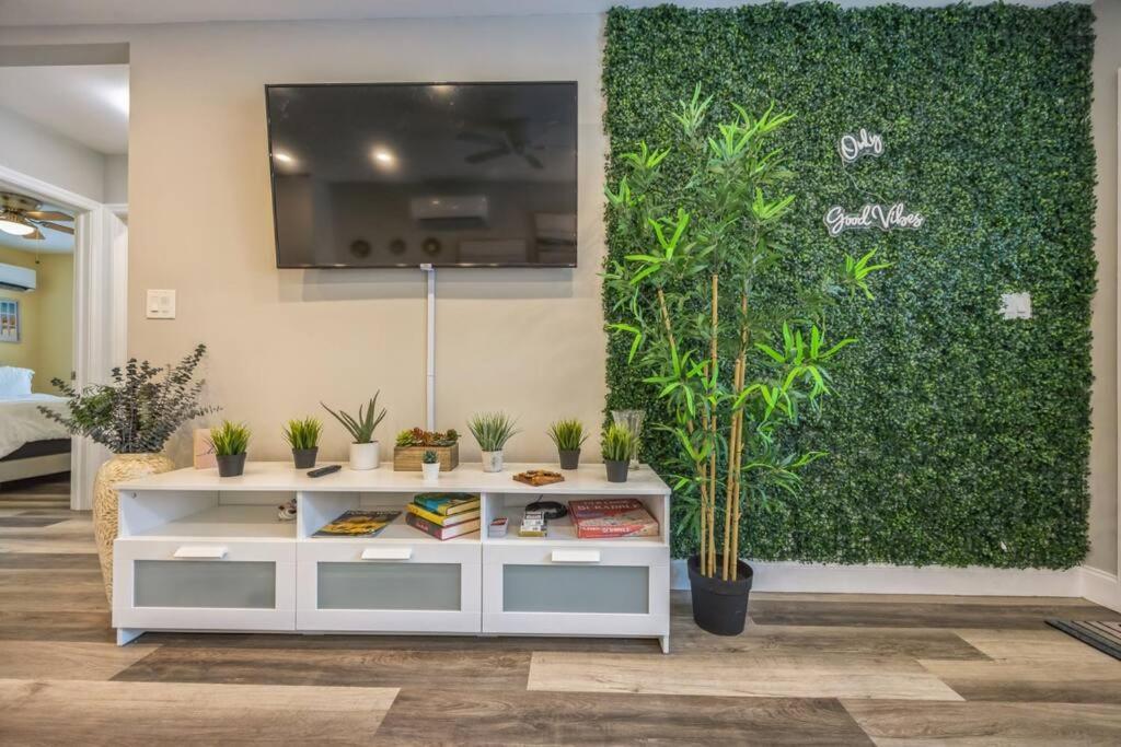 Cozy 3br In Heart Of Wpb - Family Friendly