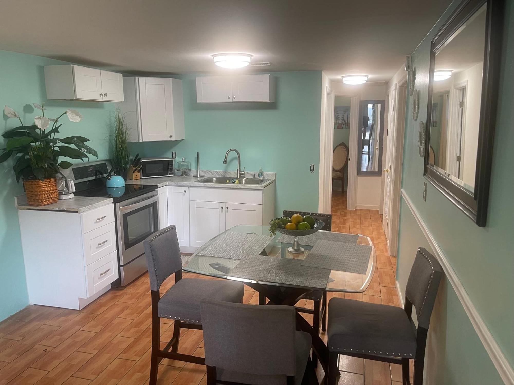 Apartment 2br Comfortable Downtown House Near And