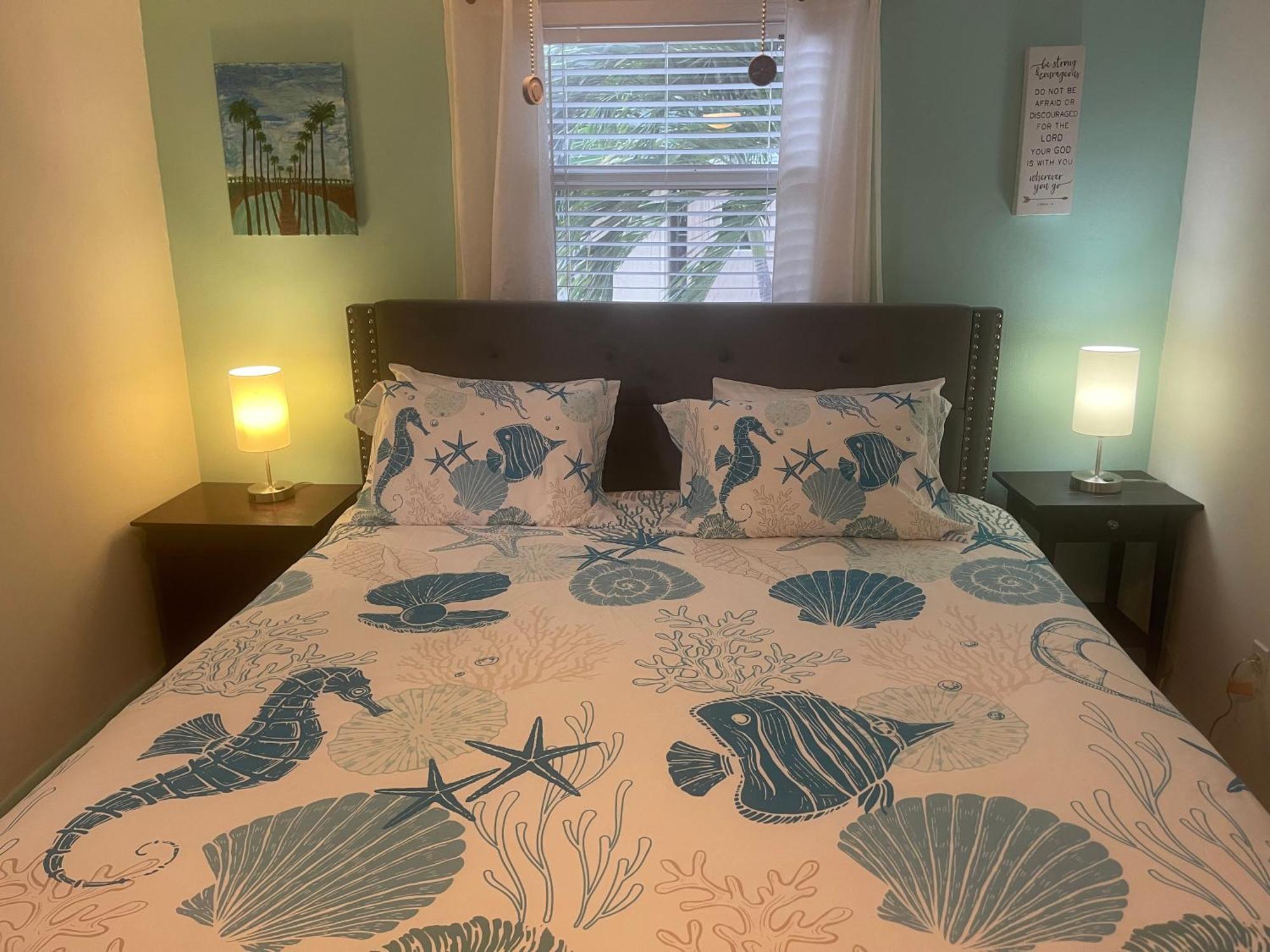 2br Comfortable Downtown House Near And
