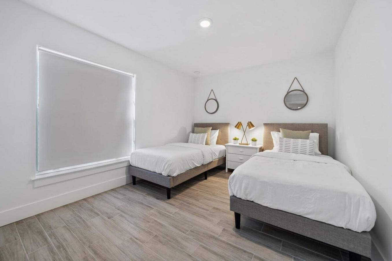 New! Few Minutes To Downtown, 10 To The Beach! West Palm Beach