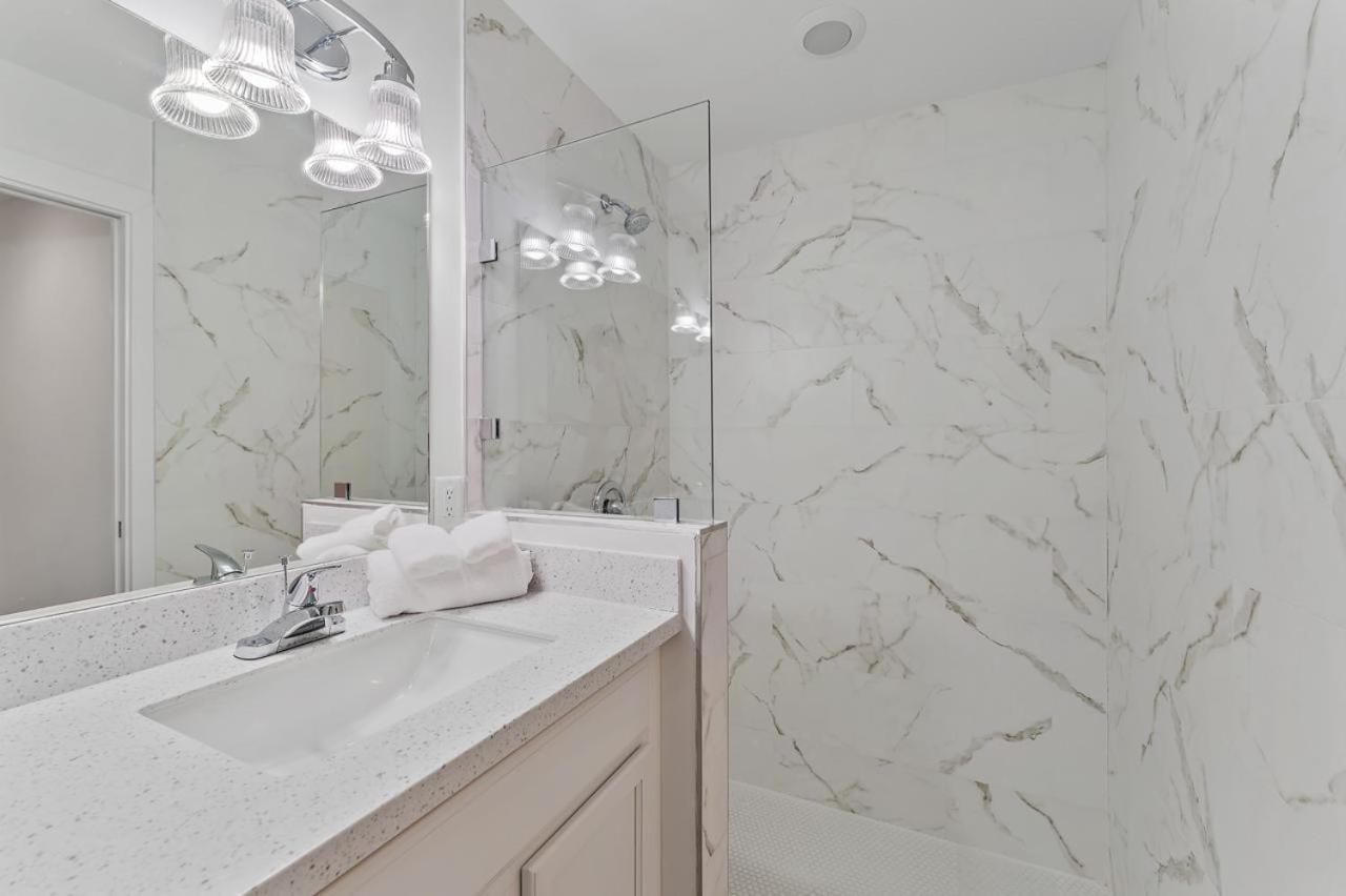 Bright & Spacious 3Br Close To Beaches