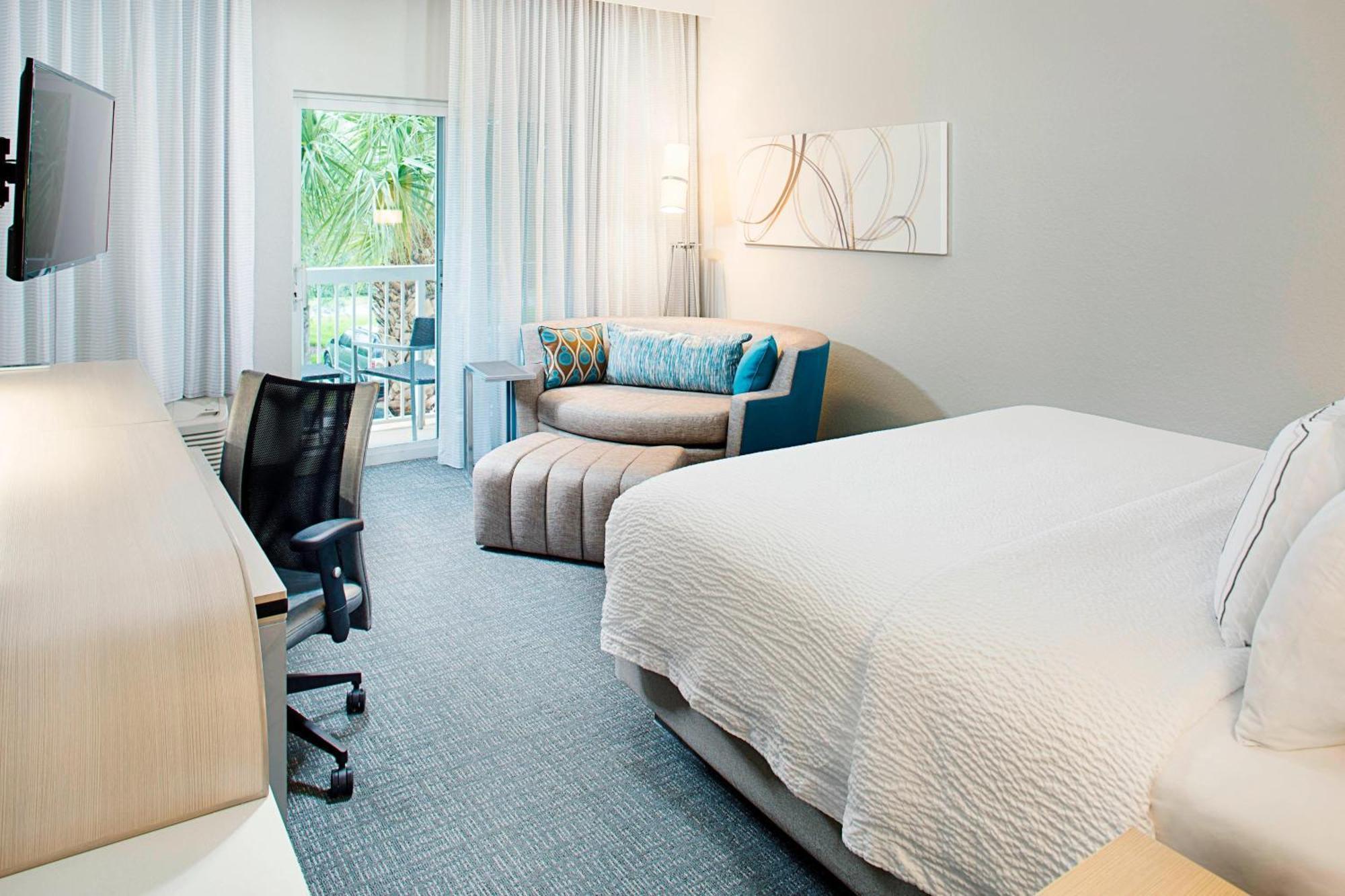 Hotel Courtyard By Marriott West Palm Airport West Palm Beach