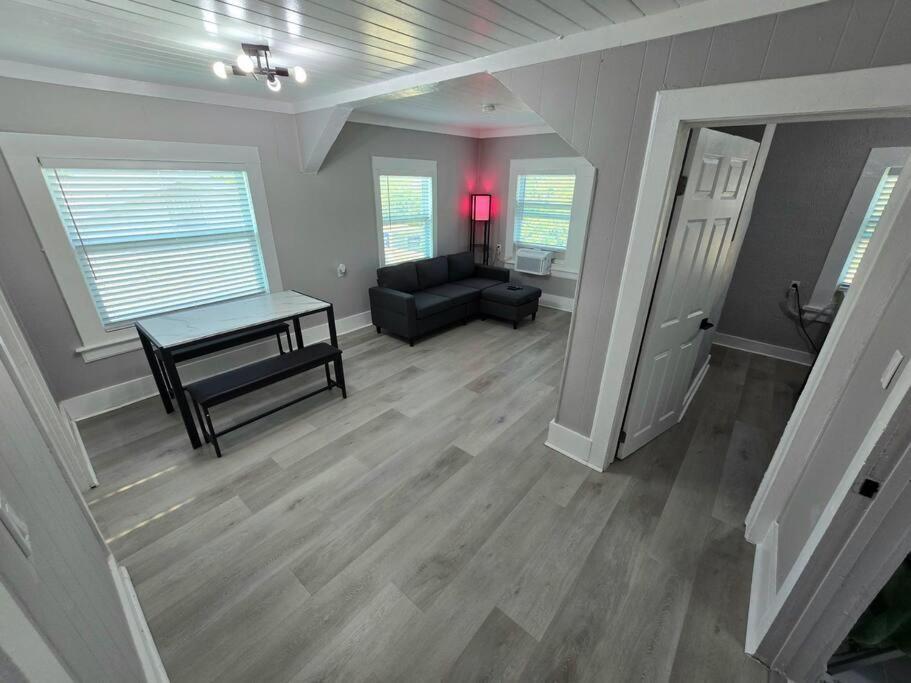 Casa Moderna, A Newly Renovated Modern * West Palm Beach