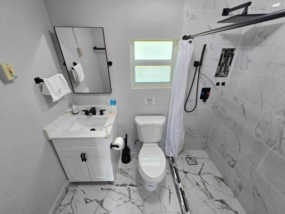 Apartment Casa Moderna, A Newly Renovated Modern West Palm Beach