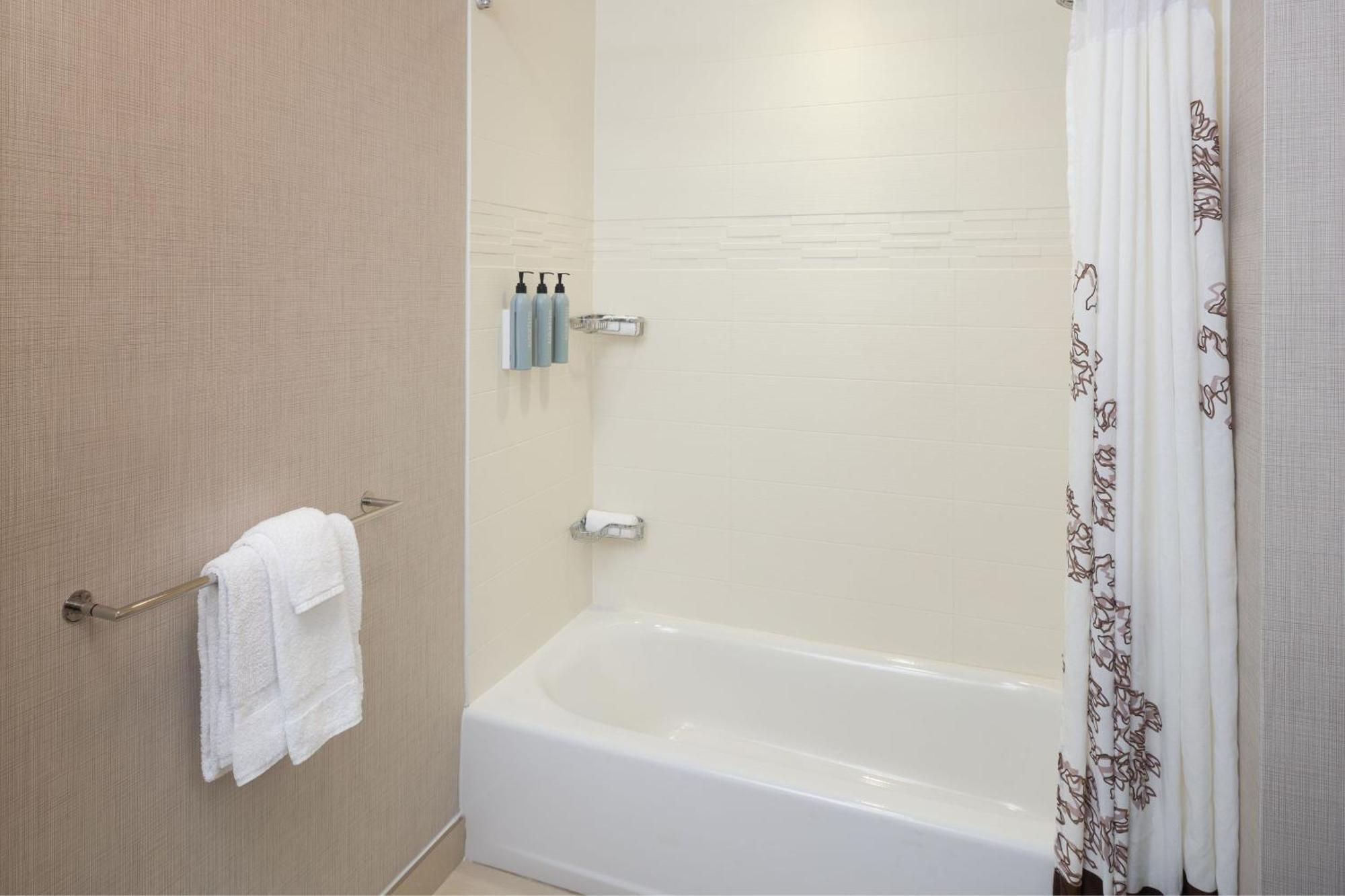 Hotel By Marriott West Palm Downtown 3*