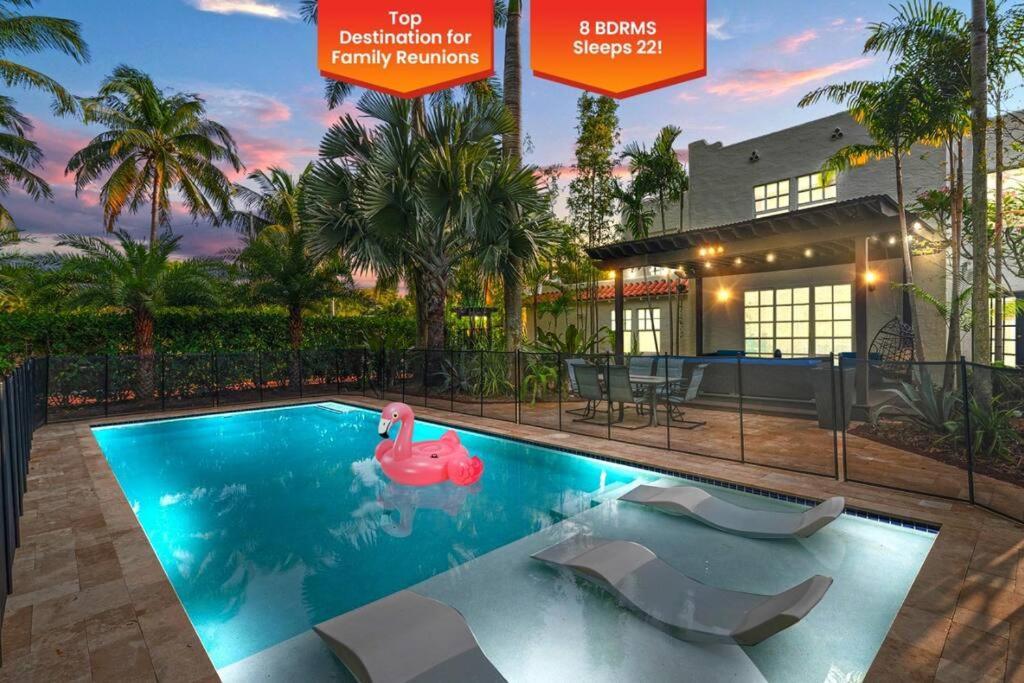 2 Mansions With Pool & Bbq Sleeps 22 Holiday home *