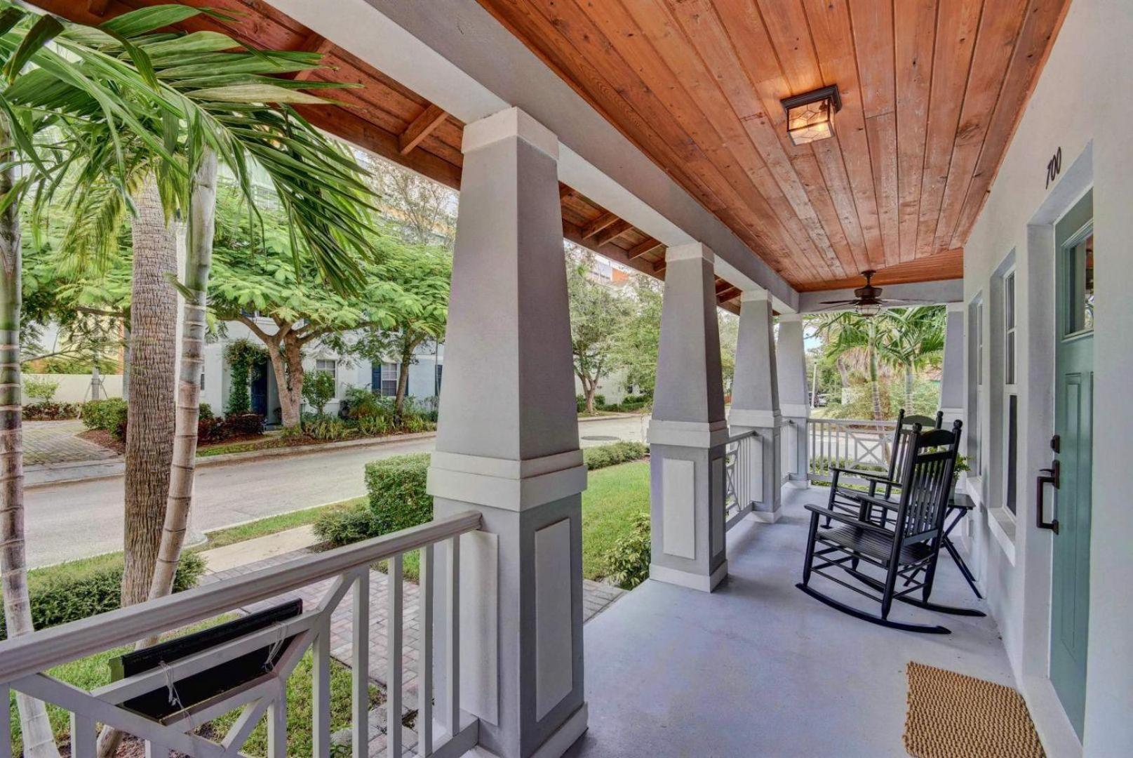 Grey Mist Modern 3bd 2ba On Quiet Street Villa West Palm Beach