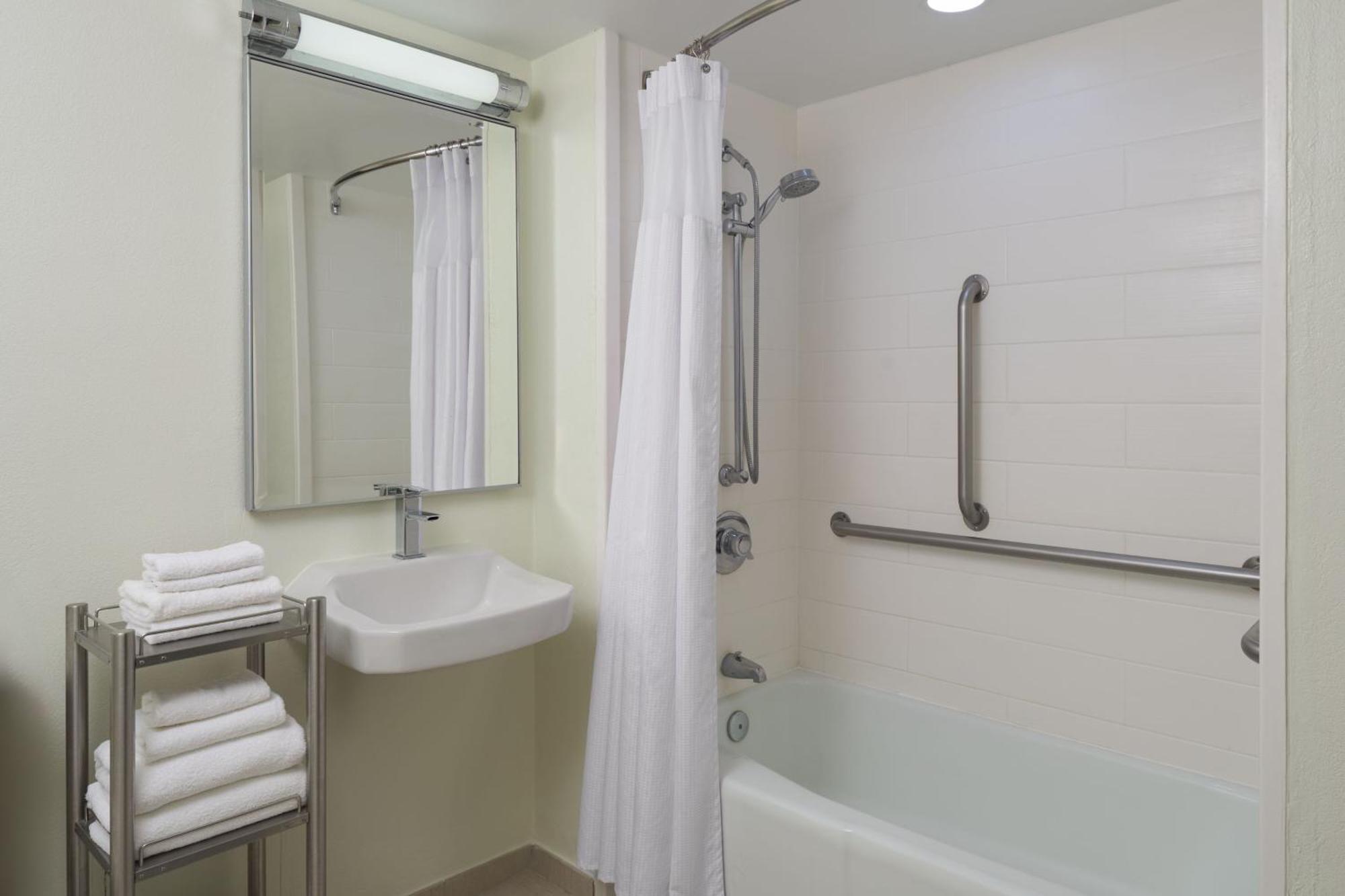 Hotel Delta By Marriott West Palm 4*
