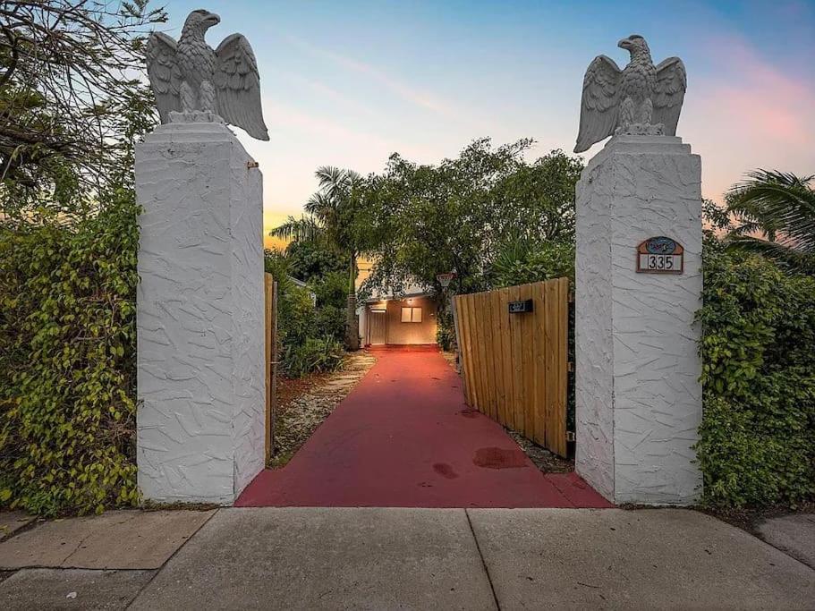 Stylish 3br & Hottub Near Beaches & Downtown *