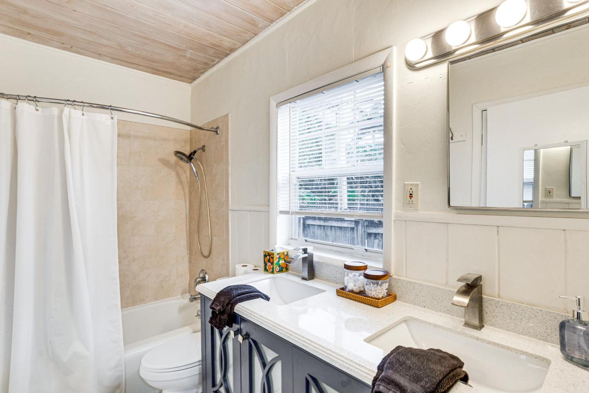 3 Mi To Ocean Pet-friendly Gem In West Palm Holiday home West Palm Beach