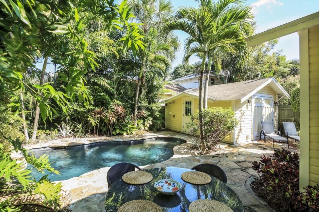 Holiday home Mango Haus 2bd 2ba Private Pool And Parking