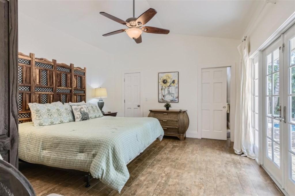 Holiday home Palm Oasis 3bd 3ba Private Pool Parking