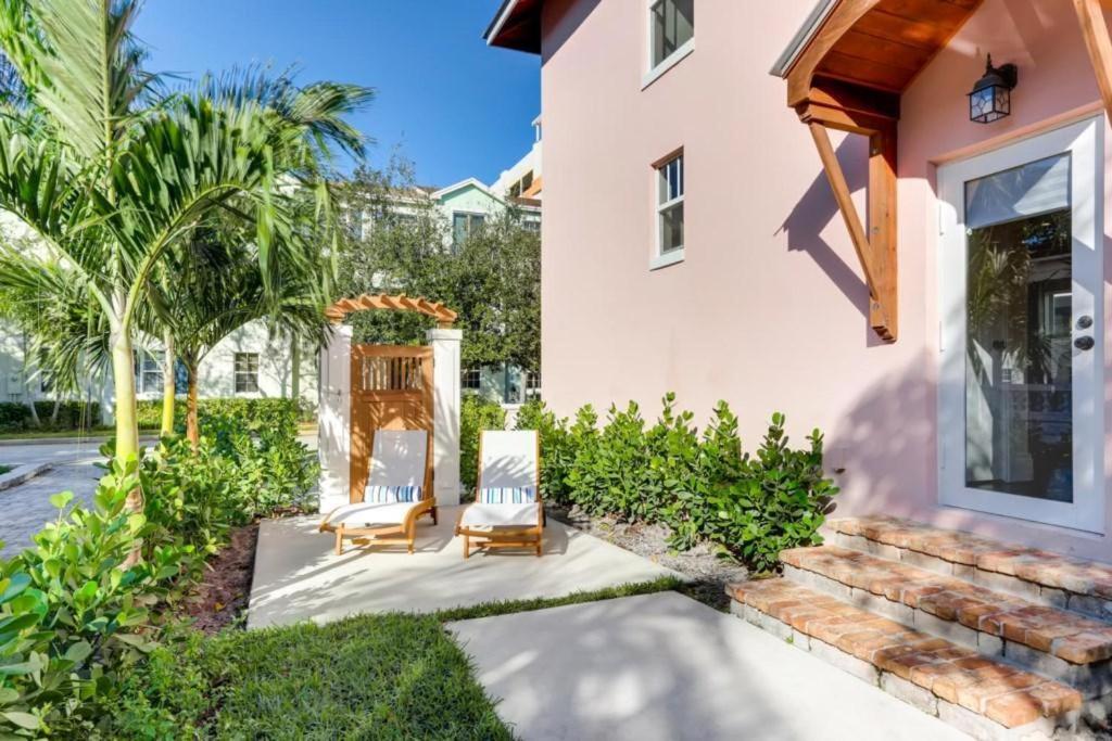 Pink House Modern 3bd 3ba Parking And Porch Villa