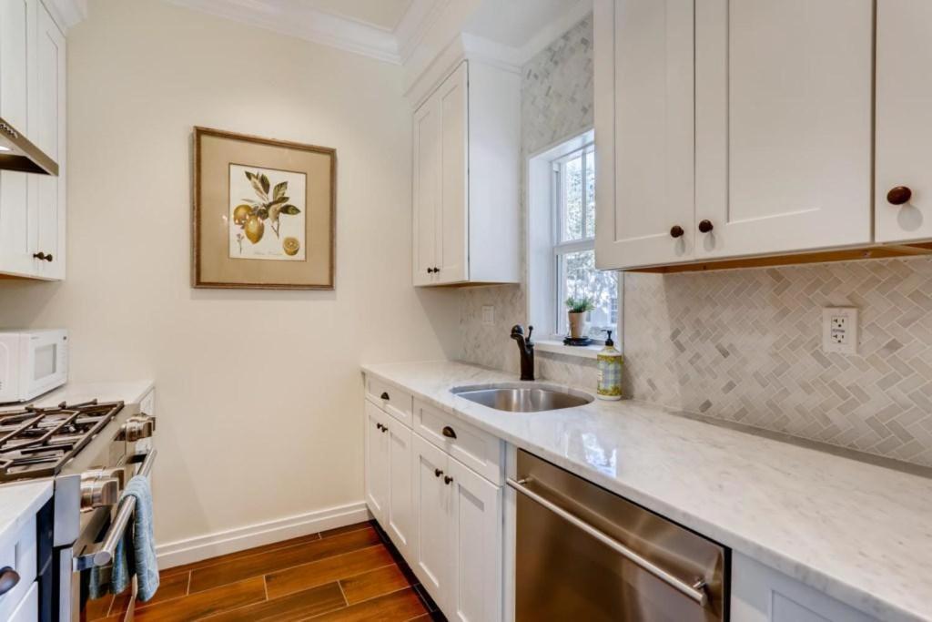 Pink House Modern 3bd 3ba Parking And Porch Villa West Palm Beach
