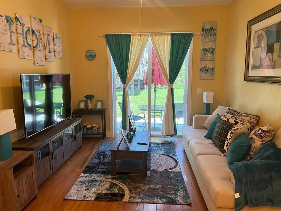 Apartment Adorable 1-bedroom *
