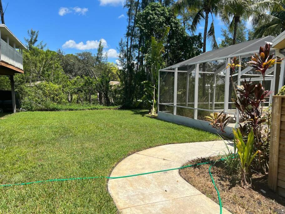 Apartment Adorable 1-bedroom West Palm Beach