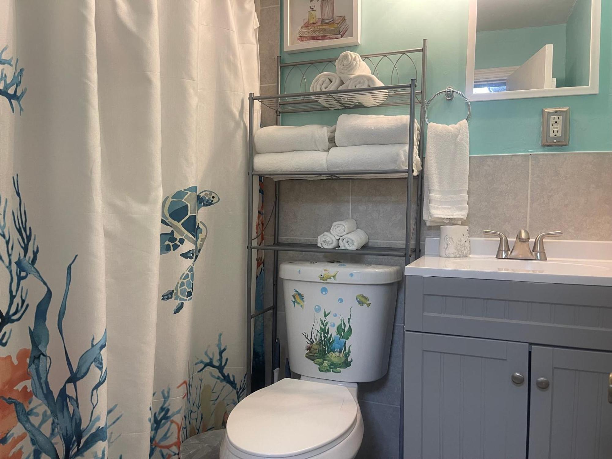 Convenient And Private Downtown 1br Near Apartment West Palm Beach