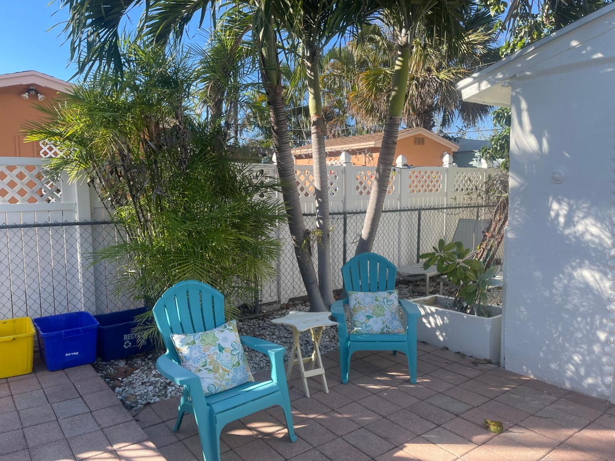 Convenient And Private Downtown 1br Near West Palm Beach
