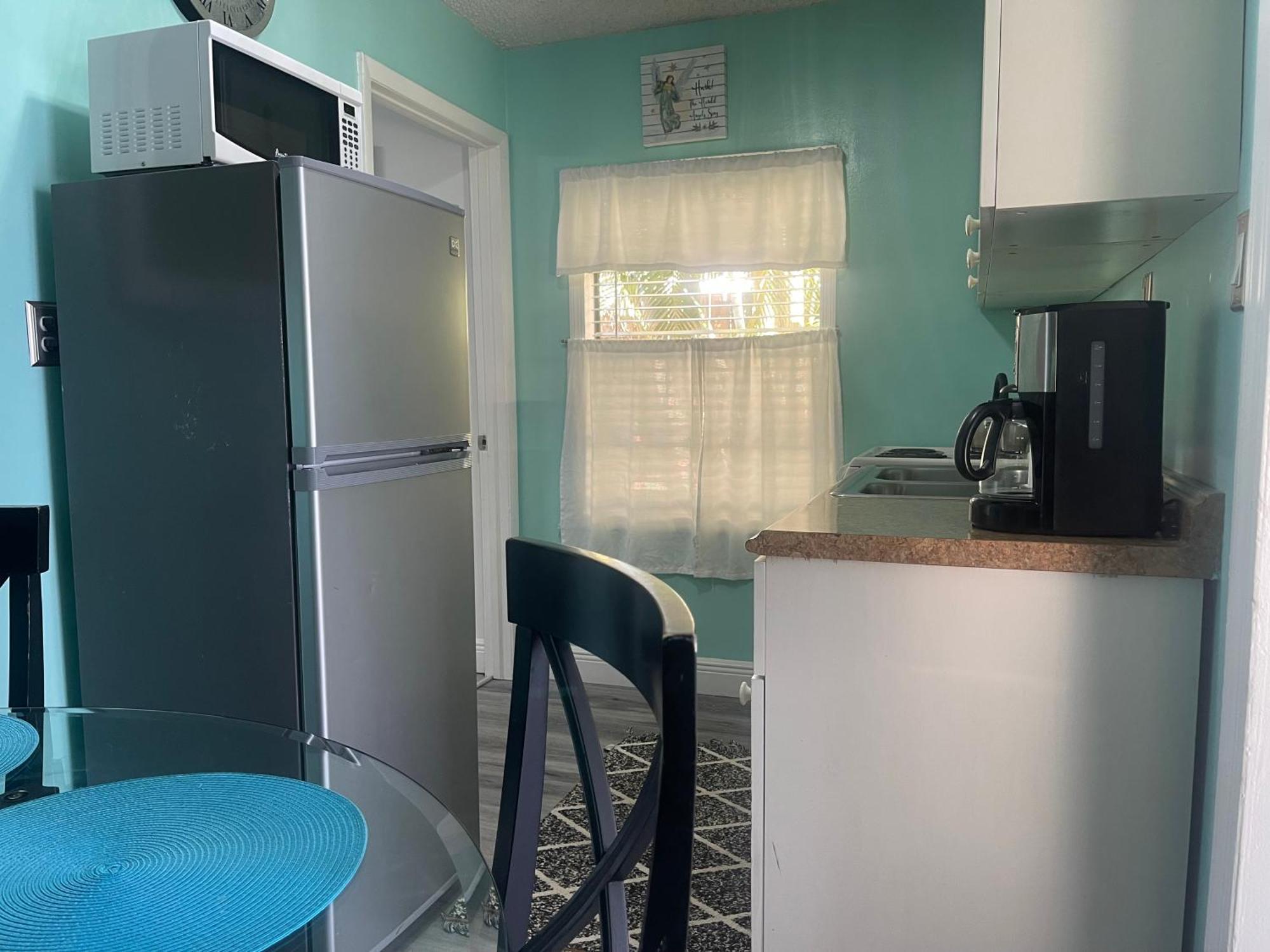 Convenient And Private Downtown 1br Near Apartment *