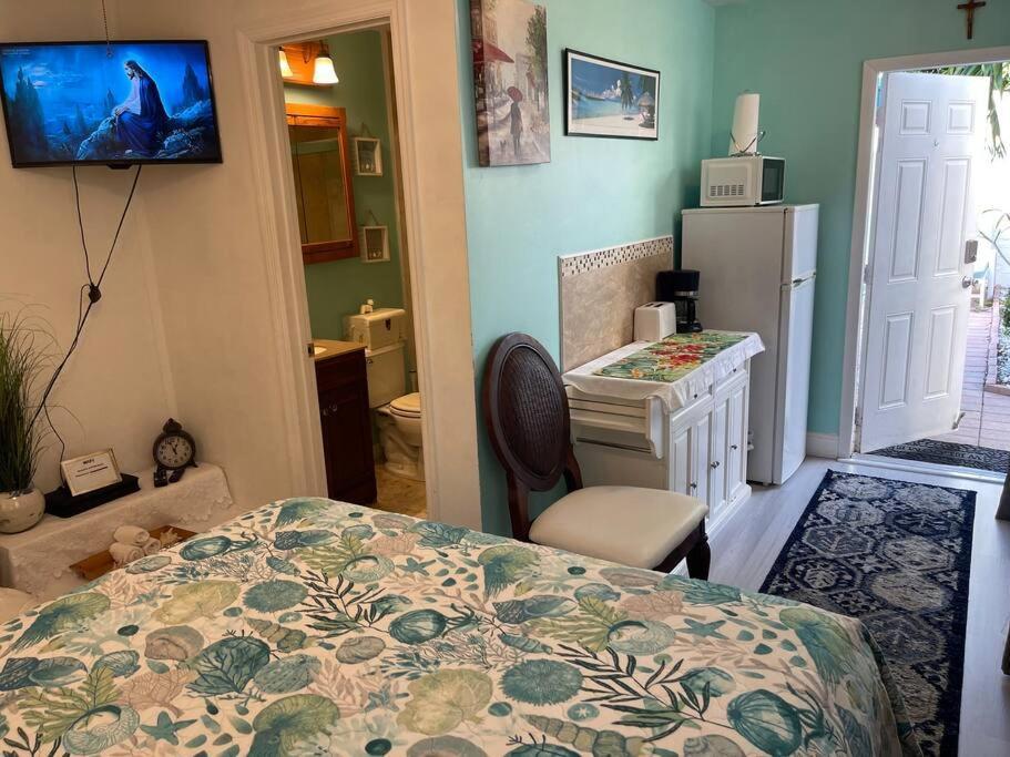 Apartment Comfy Queen Bed Studio, Downtown West Palm West Palm Beach