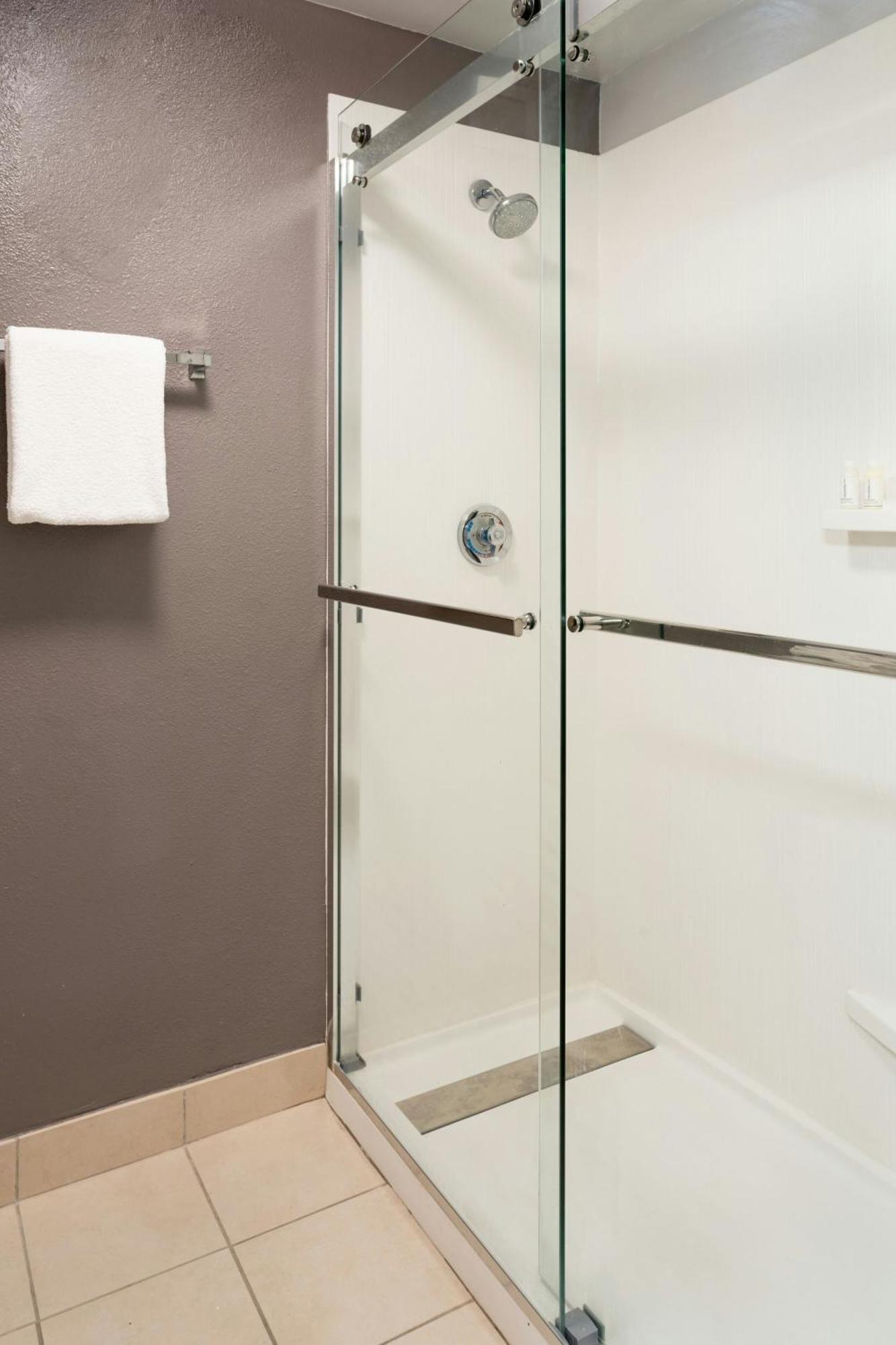 Courtyard By Marriott West Palm Hotel 3*