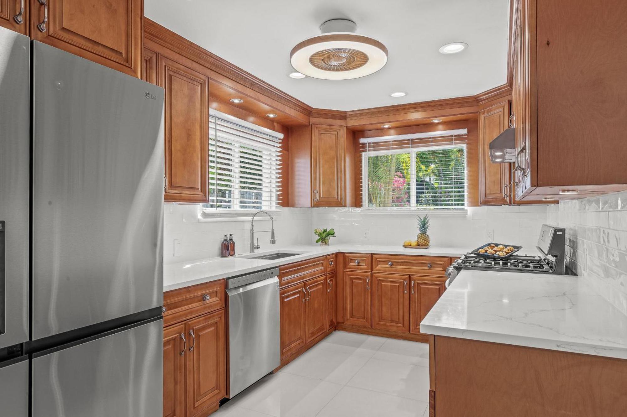 Historical Heated Pool Proximity Indigo Key Resldences Holiday home West Palm Beach