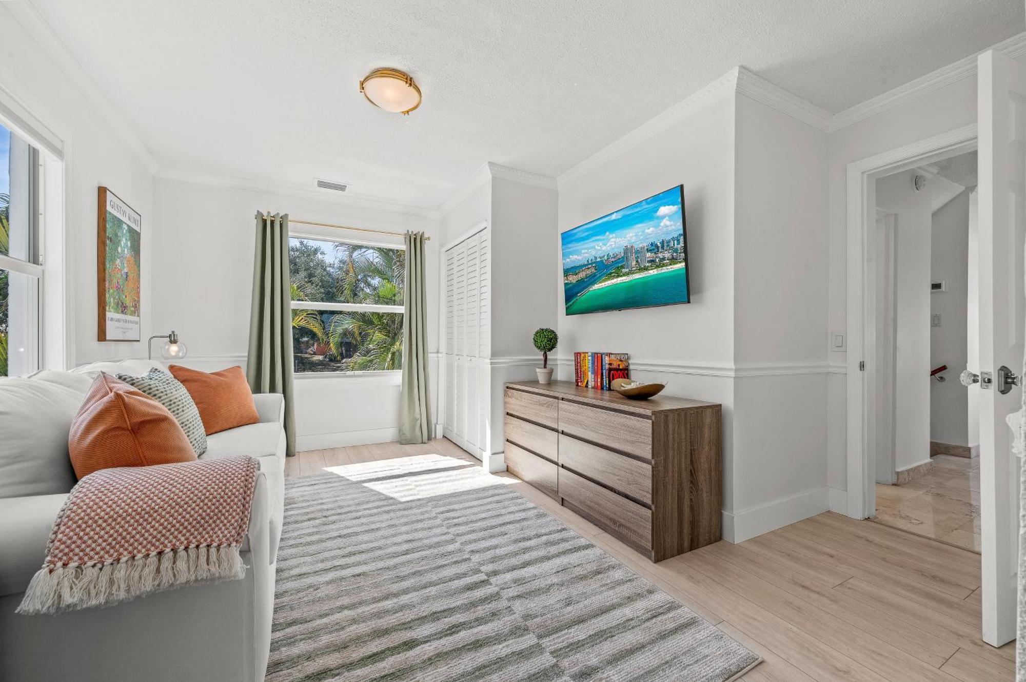 Historical Heated Pool Proximity Indigo Key Resldences West Palm Beach