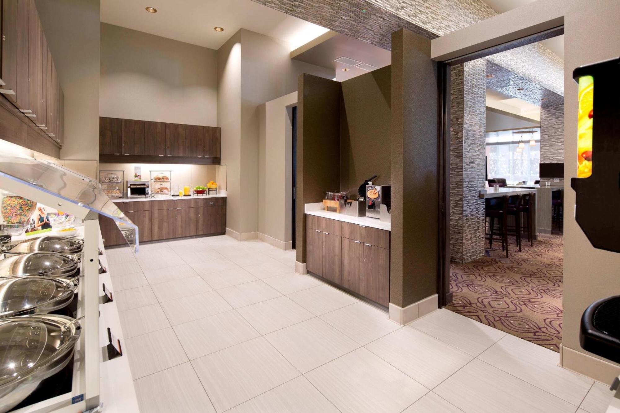 By Marriott West Palm Downtown 3*
