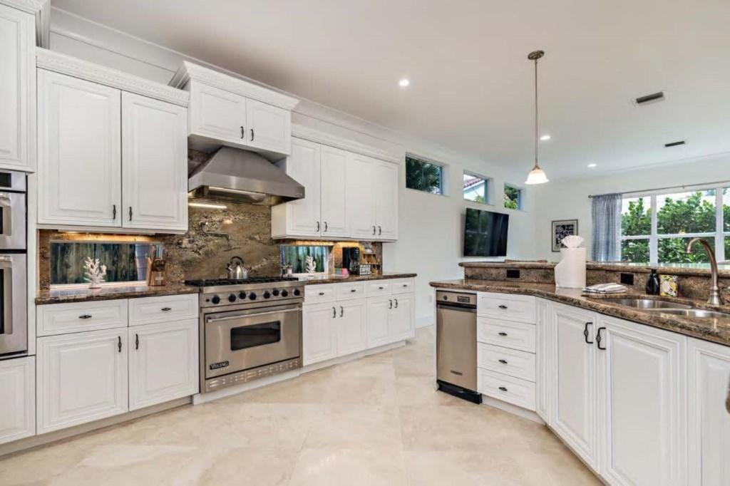 Gregory Place - New! Holiday home