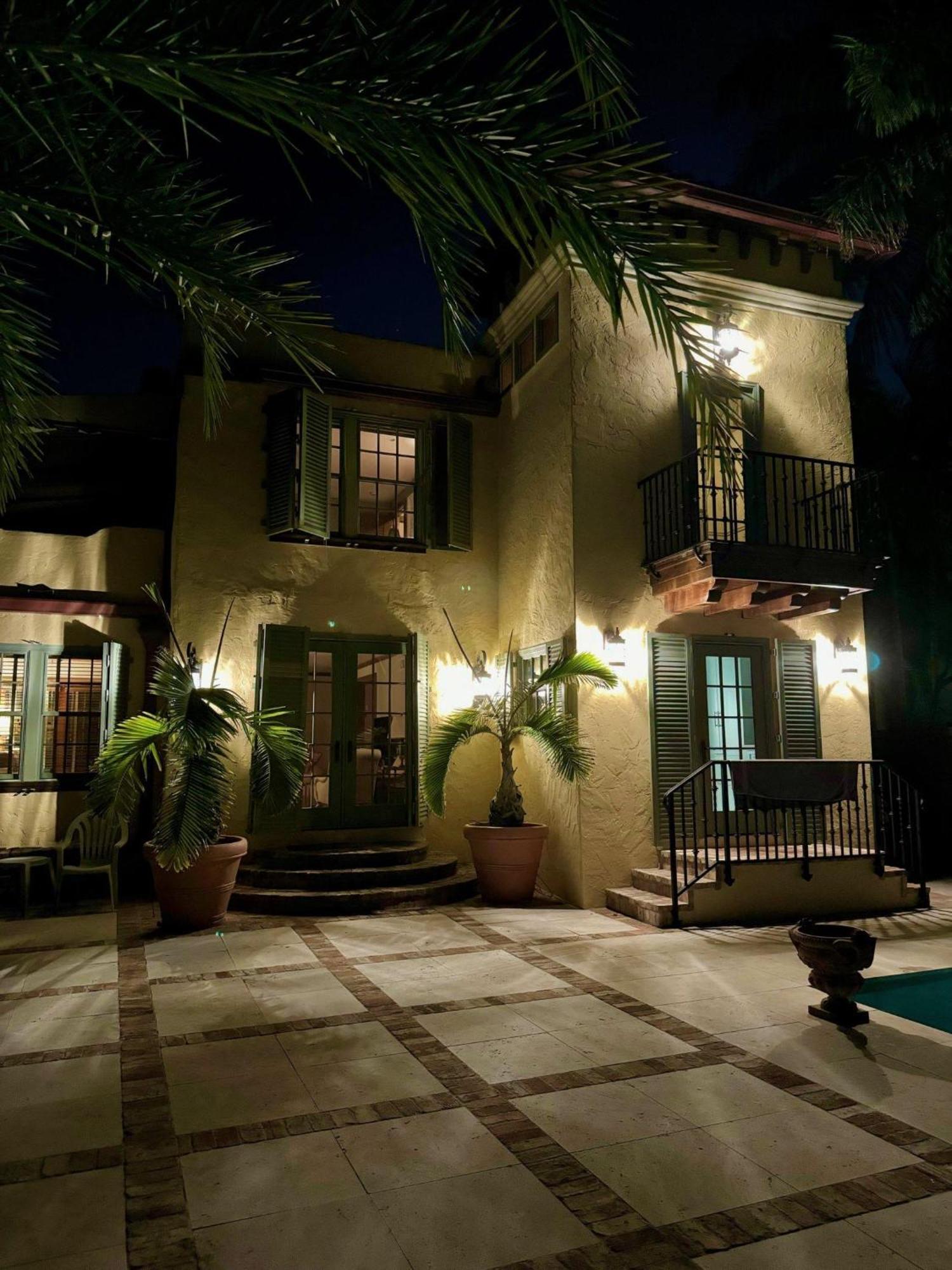 Casa Delfino *