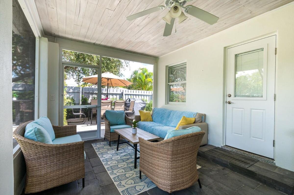 Renovated 2br - Hot Tub, Gym & Nearby *