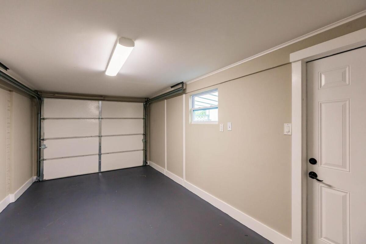 Stylish 3br Family Retreat In Park Holiday home West Palm Beach